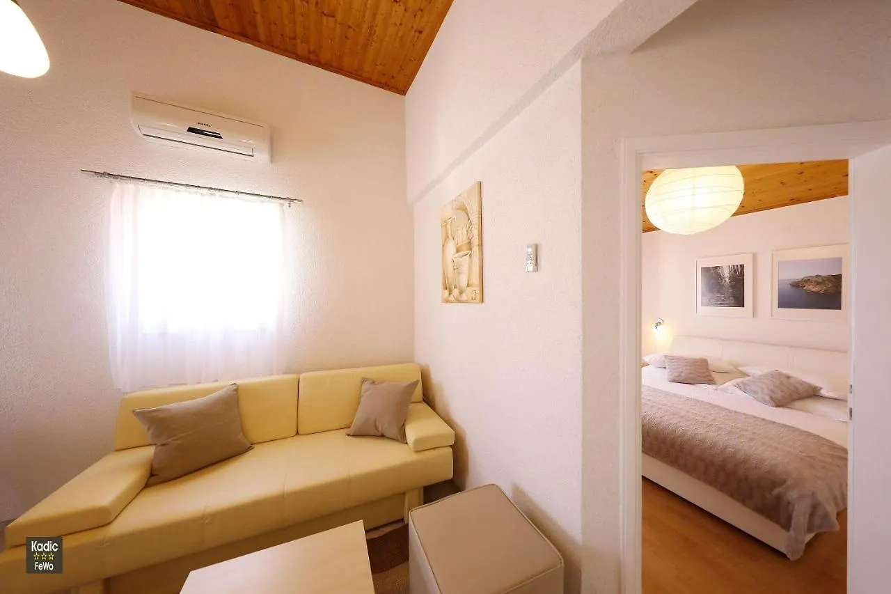 Apartment-Gordana Vir